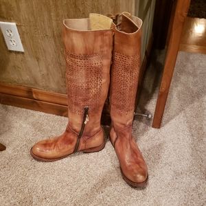 Bed Stu Camel boots